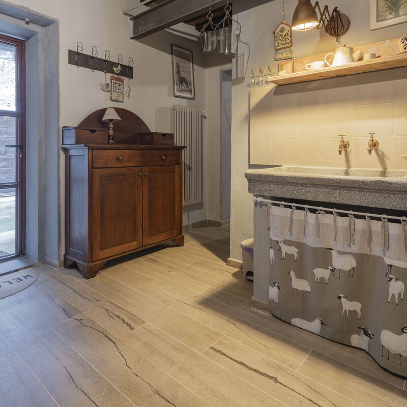 La Casa del Grillo Parlante: Autumn, Living Room, Room Detail, Spring, Summer