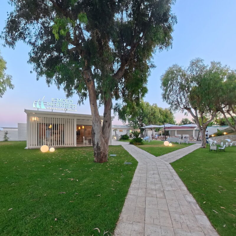 Baia di Tempsa Beach and Sea: Autumn, Garden, Spring, Summer