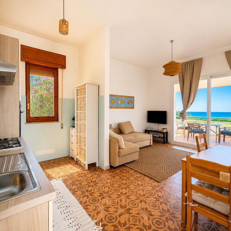 Punta Braccetto Fronte Mare: Frühling, Herbst, Küche, Sommer, Wohnzimmer