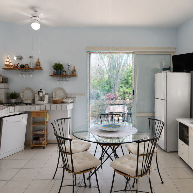 Villa Lina: Autumn, Kitchen, Spring, Summer