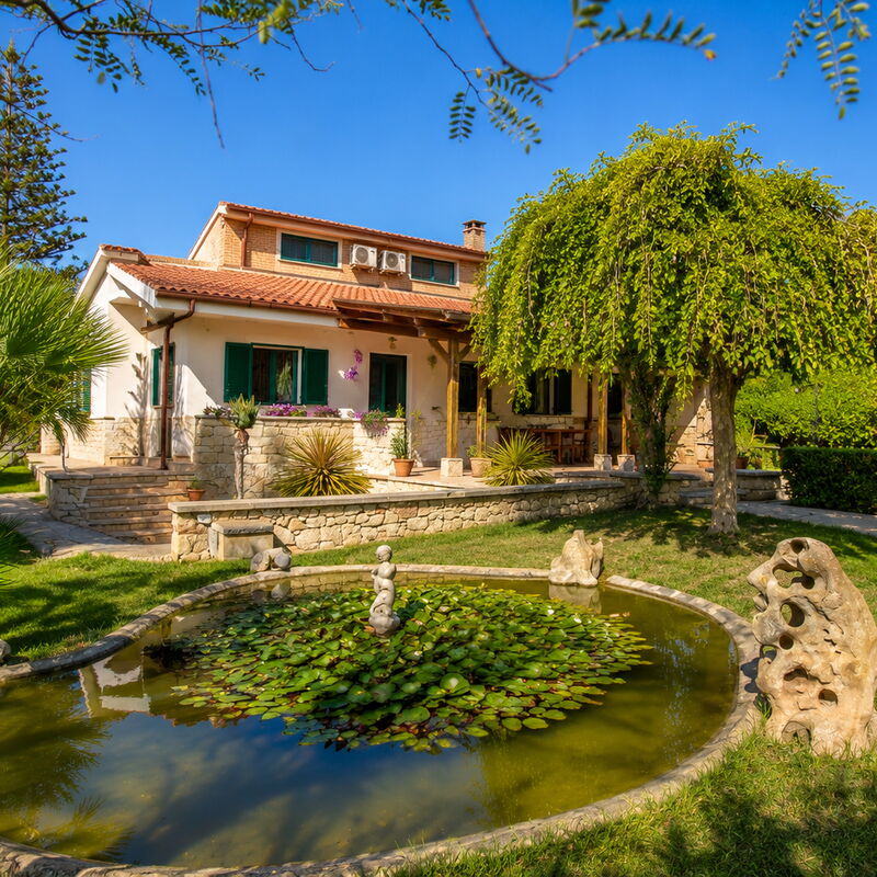 Villa Lina: Autumn, Balcony / Terrace / Patio, Building Exterior, Garden, Spring, Summer