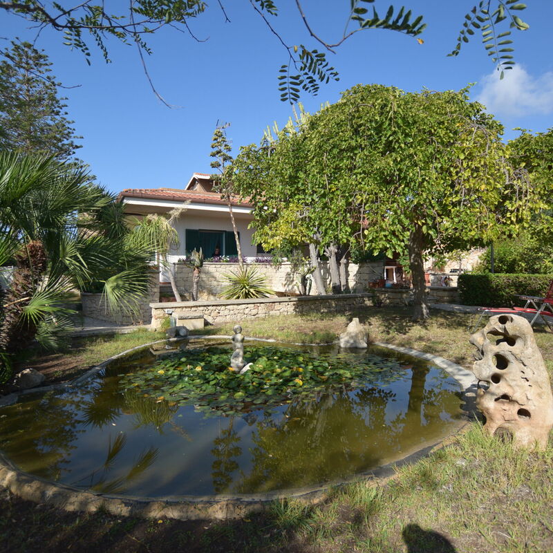 Villa Lina: Automne, Été, Jardin, Printemps
