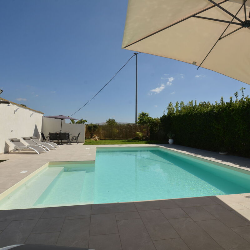 Villa Benvenuti al Sud: Automne, Balcon / Terrasse / Patio, bassin, Été, Printemps