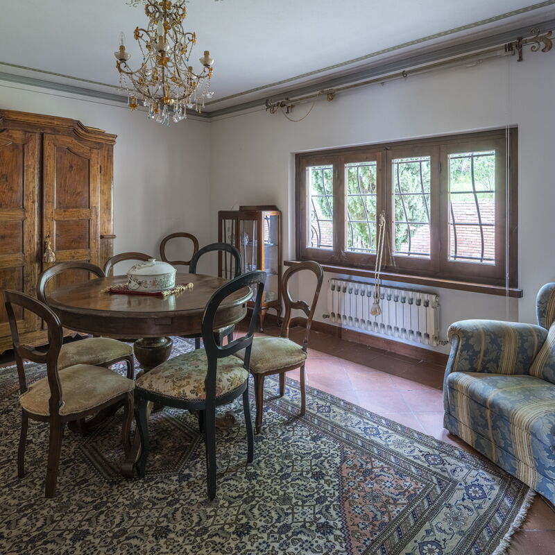 Villa Golly: Automne, Été, Printemps, Salle à manger