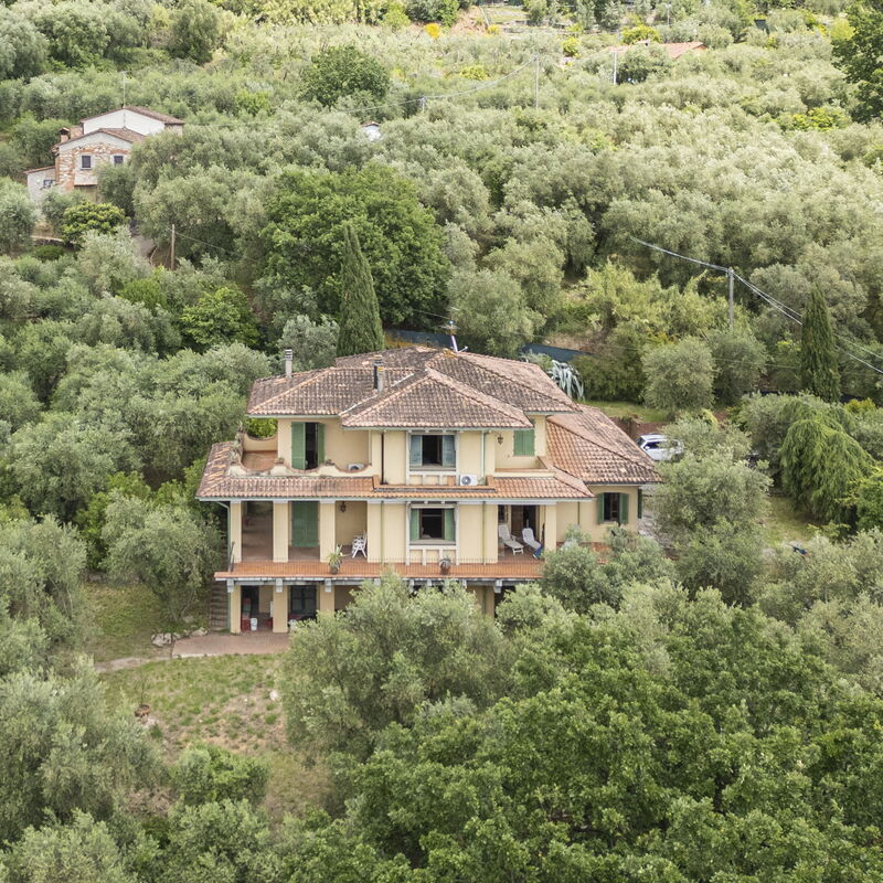 Villa Golly: Automne, Été, Printemps, Vues