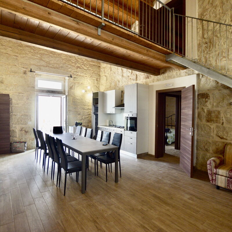 L'Oasi di Salvo: Autumn, Kitchen, Living Room, Spring, Summer