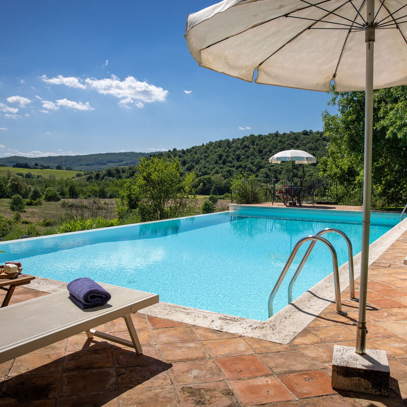 Villa Santa Barbara: Balkon / Terrasse / Patio, Frühling, Garten, Herbst, Schwimmbad, Sommer