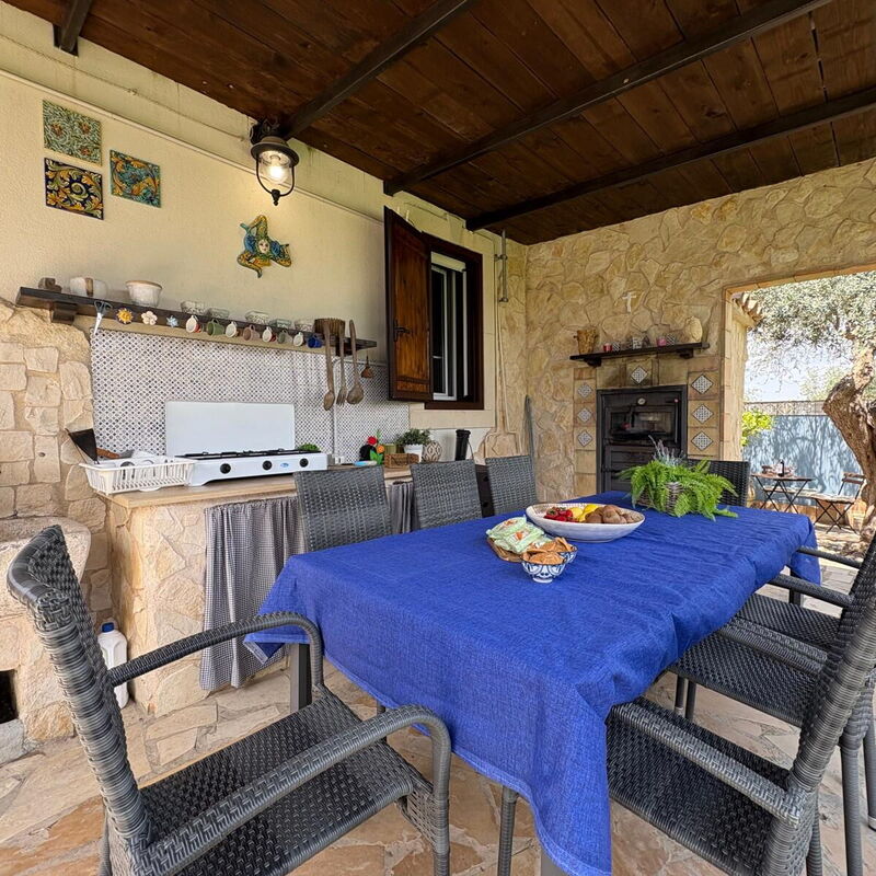 Villa Simona: Automne, Balcon / Terrasse / Patio, Cuisine, Été, Jardin, Printemps
