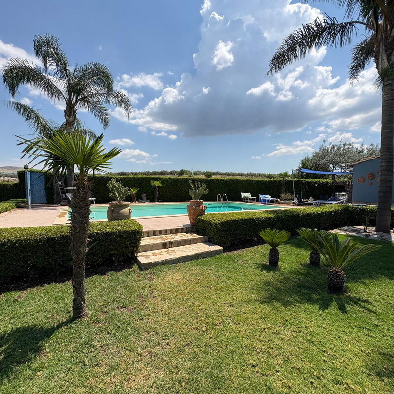 Villa Simona: Automne, Balcon / Terrasse / Patio, bassin, Été, Jardin, Printemps