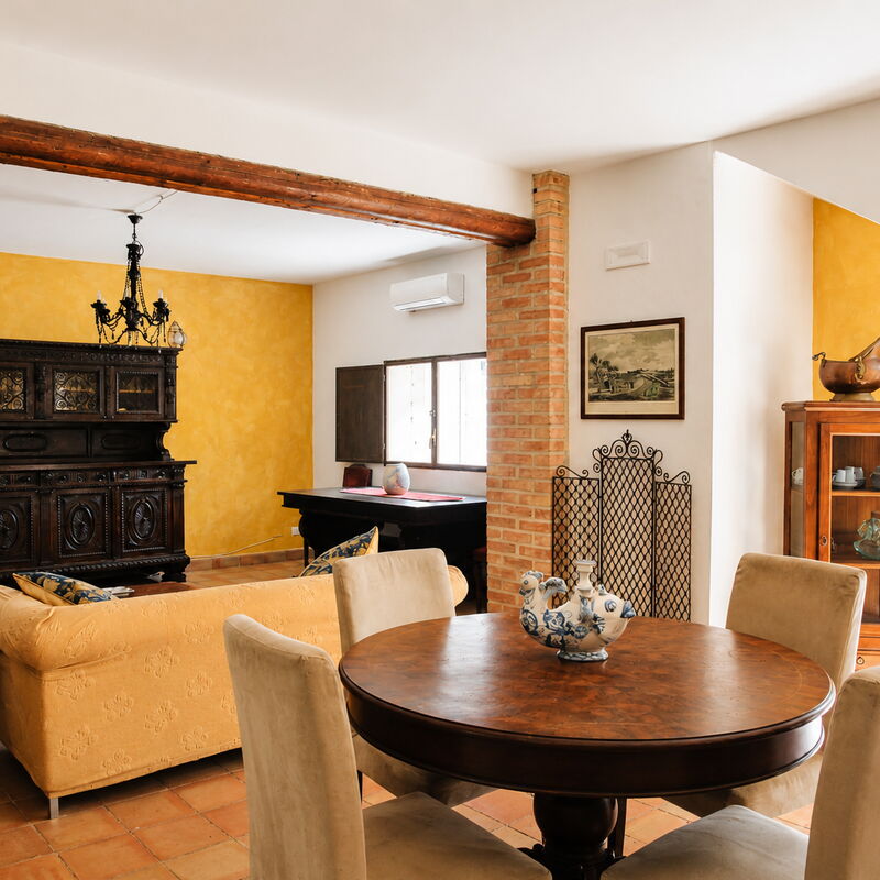 Casa Goel: Automne, Été, Printemps, Salle à manger, Salon