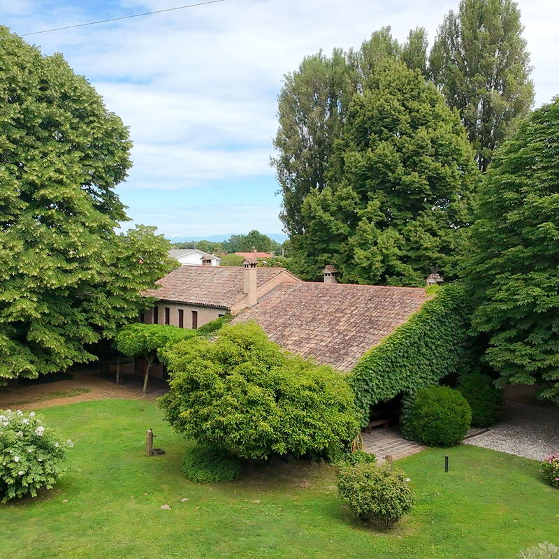 Villa Dorina: Automne, Été, Jardin, Printemps