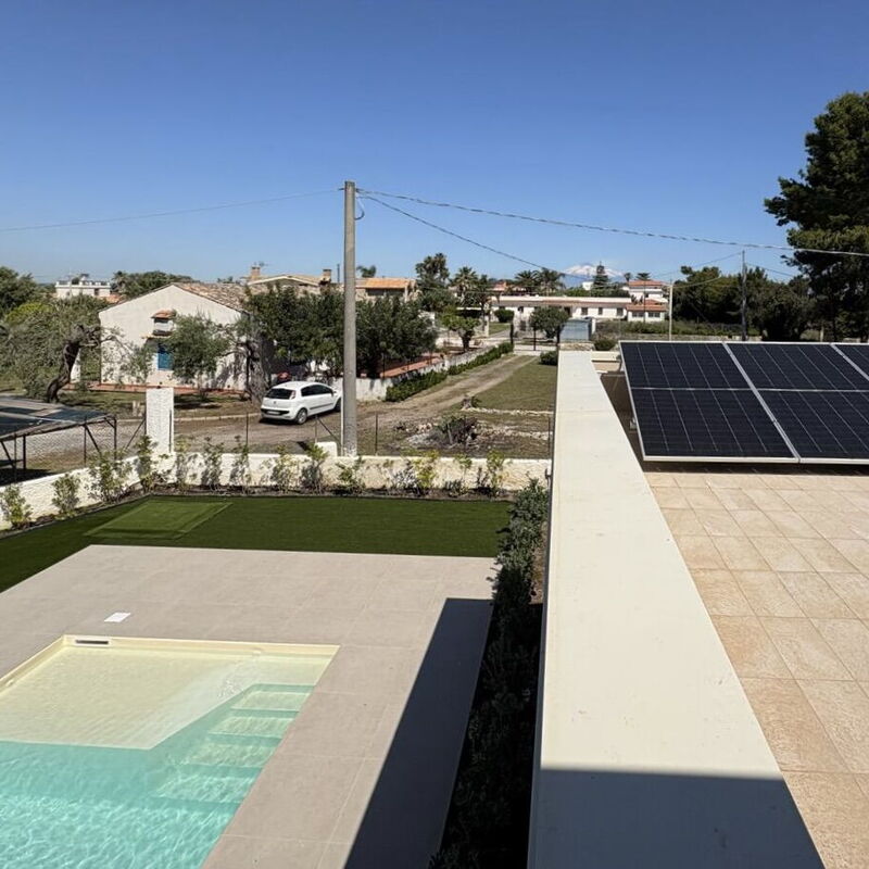 Villa Marzia - Augusta: Automne, Balcon / Terrasse / Patio, bassin, Été, Jardin, Printemps