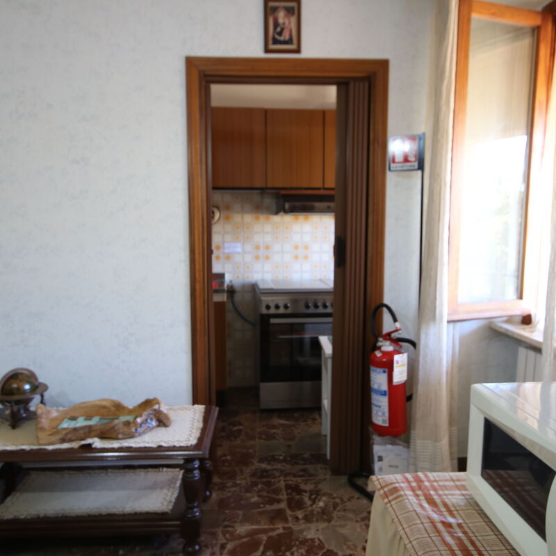 Il Paradiso tra Gli Ulivi: Blagovaonica, Jesen, Kuhinja, Ljeto, Proljeće, Zima