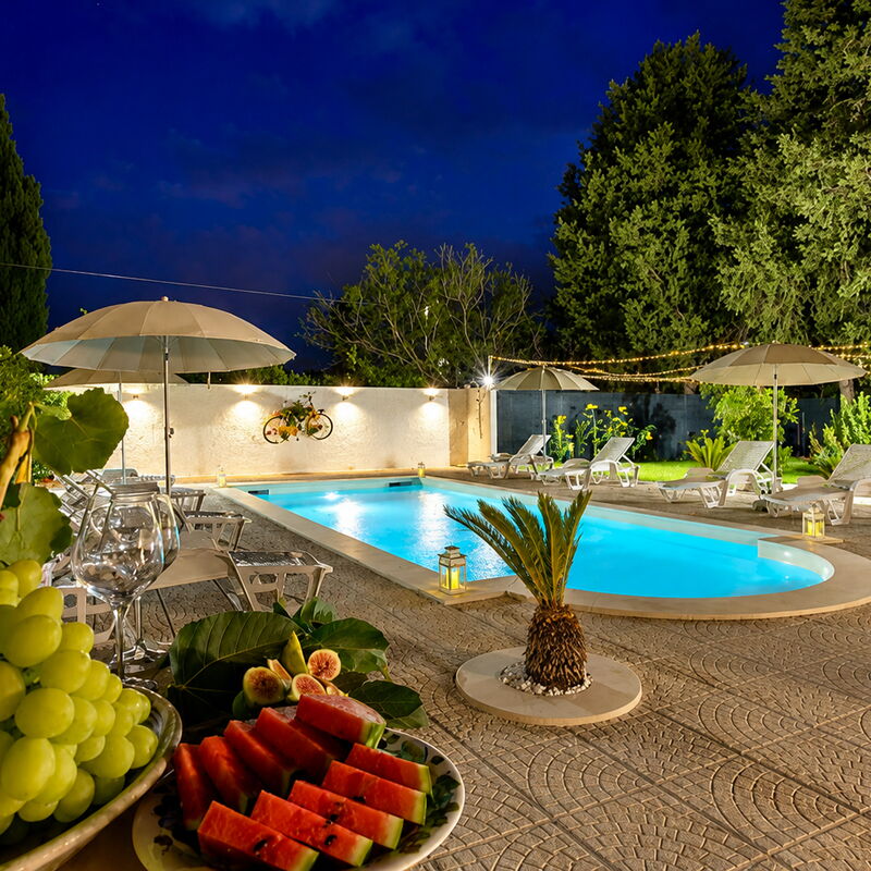 Villa Didymos: Automne, Balcon / Terrasse / Patio, bassin, Été, Printemps