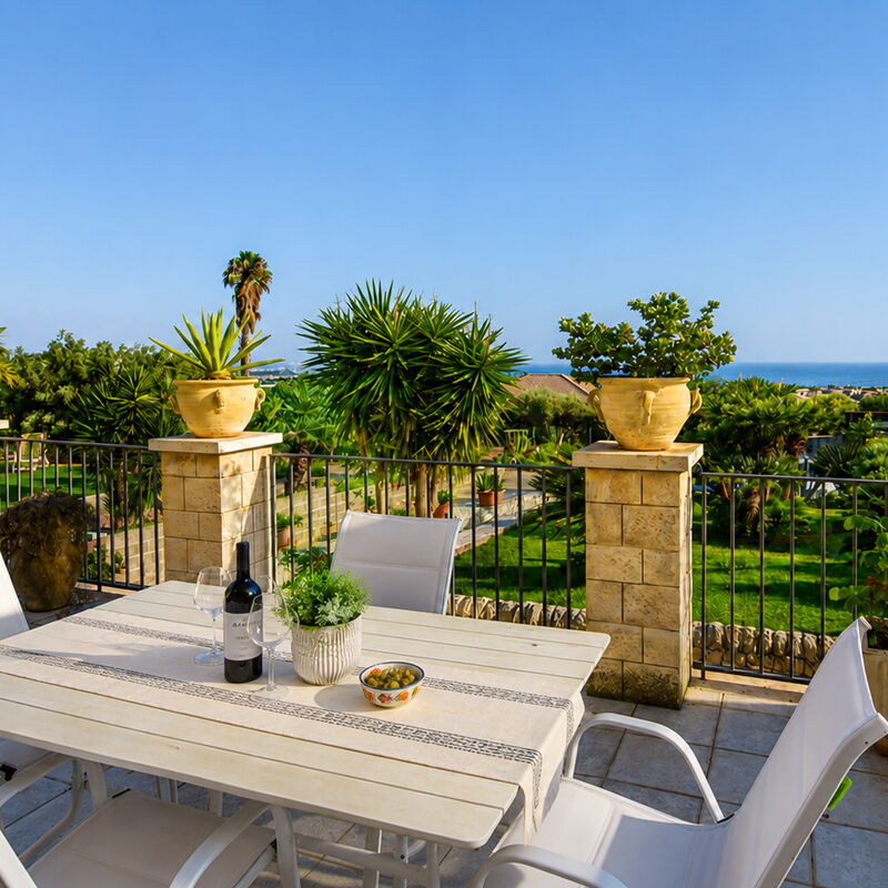 Villa Don Pino: Autumn, Living Room, Spring, Summer
