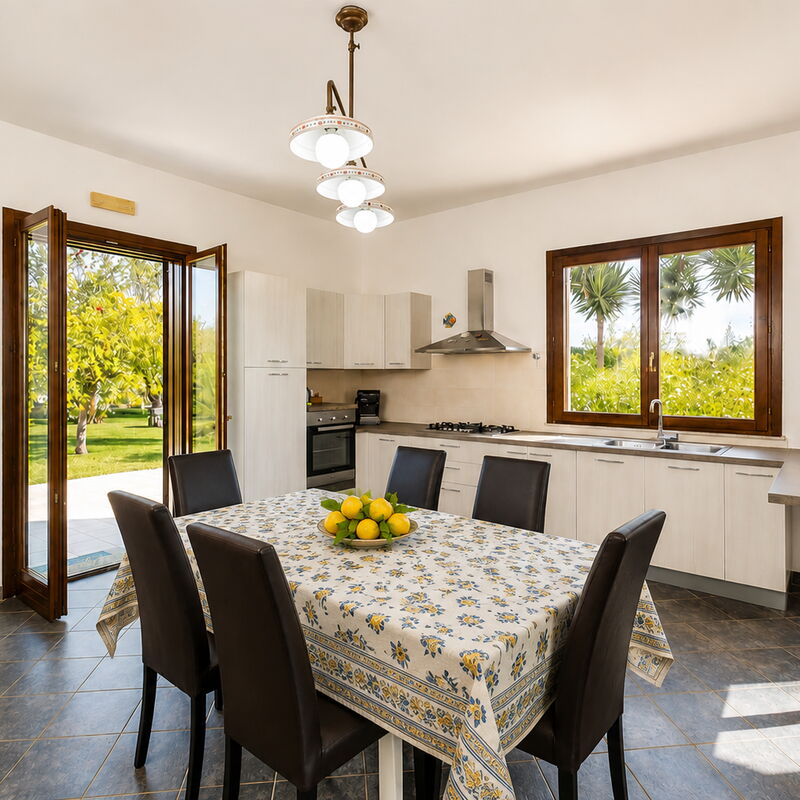 Villa Don Pino: Autumn, Living Room, Spring, Summer