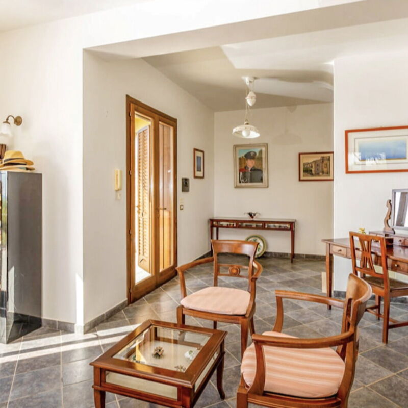 Villa Don Pino: Autumn, Living Room, Spring, Summer
