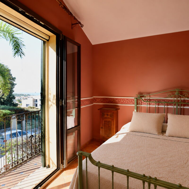 La Villa di Giusy: Autumn, Bedroom, Spring, Summer