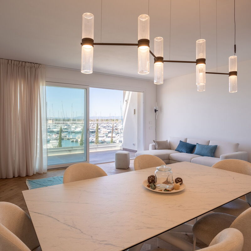 Porto di Luce Luxury, Jacuzzi and Seaview: Automne, Cuisine, Été, Printemps, Salon