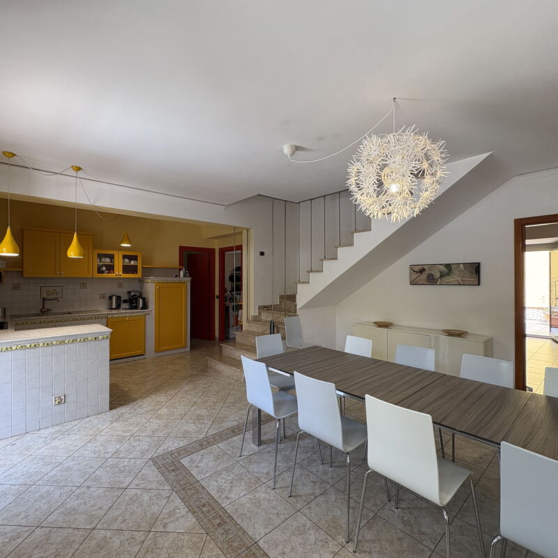 Villa Magda: Autumn, Spring, Summer