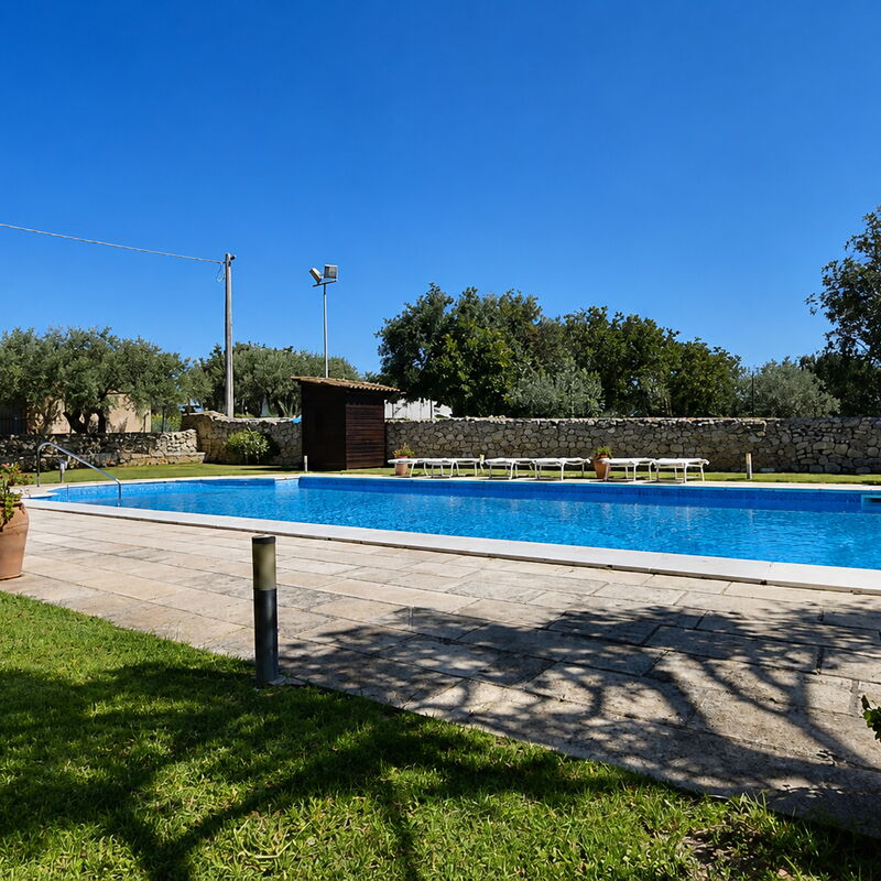 La Muraglia: Frühling, Garten, Herbst, Schwimmbad, Sommer