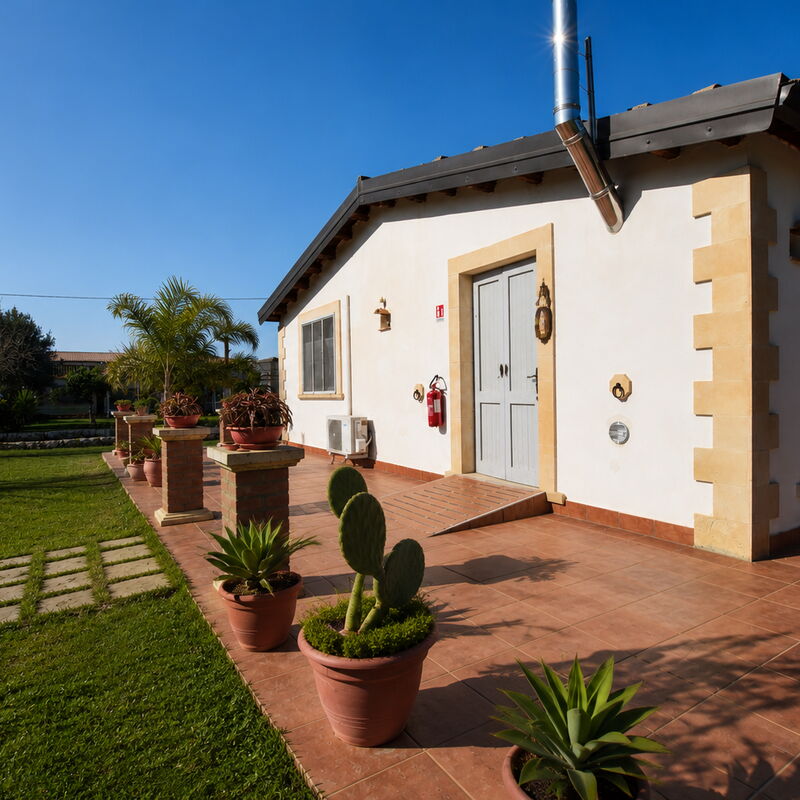 Villa Gertrude: Eksterijeri, Jesen, Ljeto, Proljeće