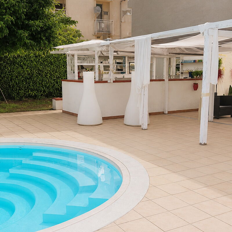 Villa Gertrude: Automne, Balcon / Terrasse / Patio, bassin, Été, Printemps