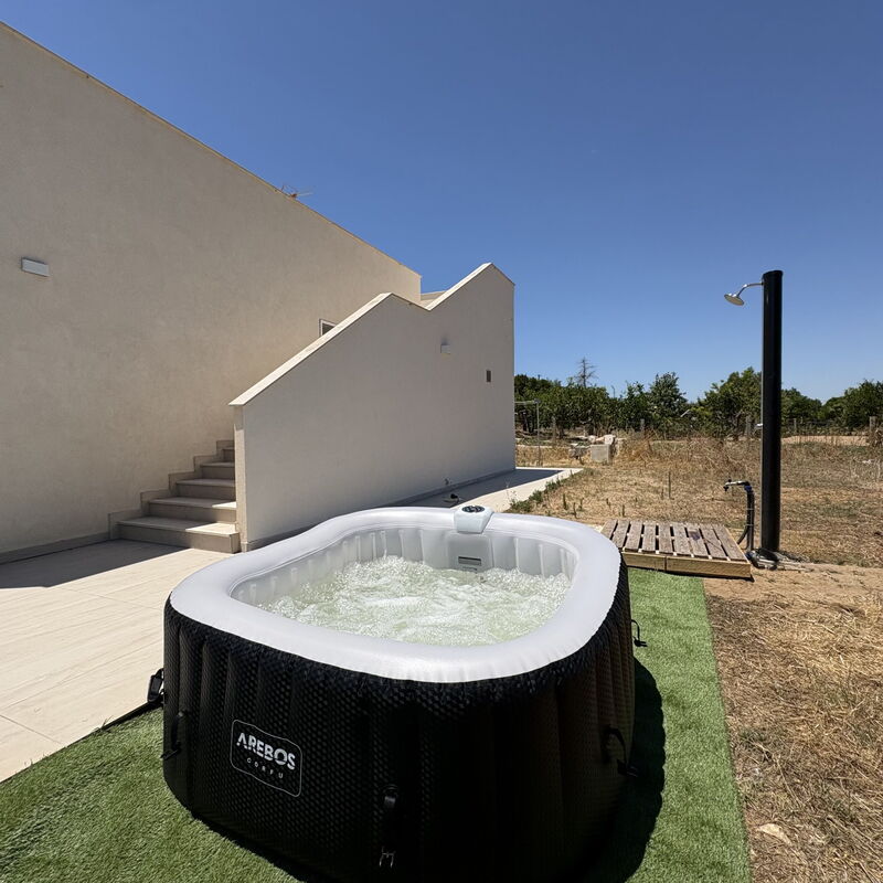 Villa la Vigne: Frühling, Garten, Herbst, Sommer, Whirlpool