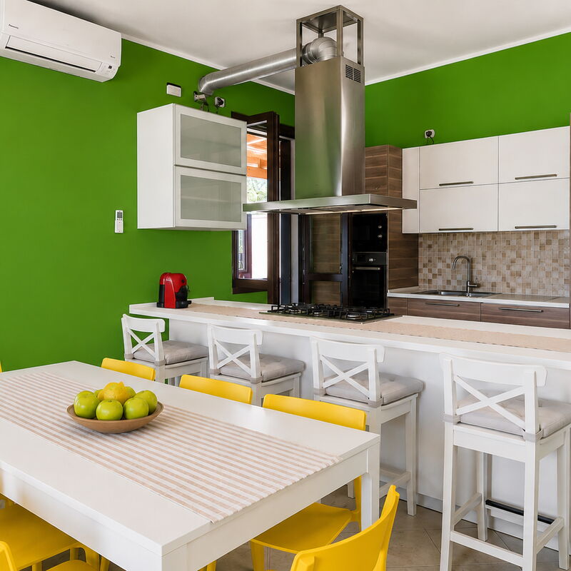 Villa Sara: Autumn, Kitchen, Living Room, Spring, Summer