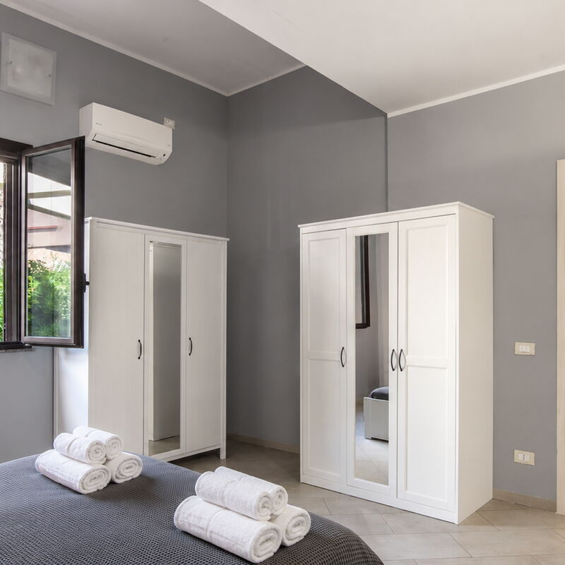 Villa Sara: Autumn, Bedroom, Spring, Summer