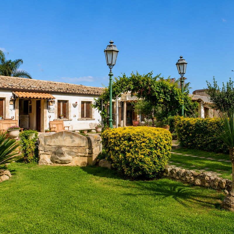 Casa Dafne: Balkon / terasa / vrt, bazen, Eksterijeri, Jesen, Ljeto, Proljeće, Vrt