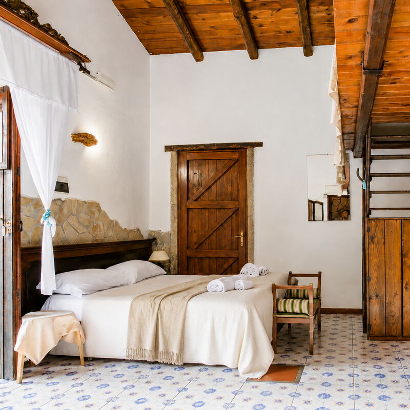 Casa Dafne: Jesen, Ljeto, Proljeće, Spavaća soba