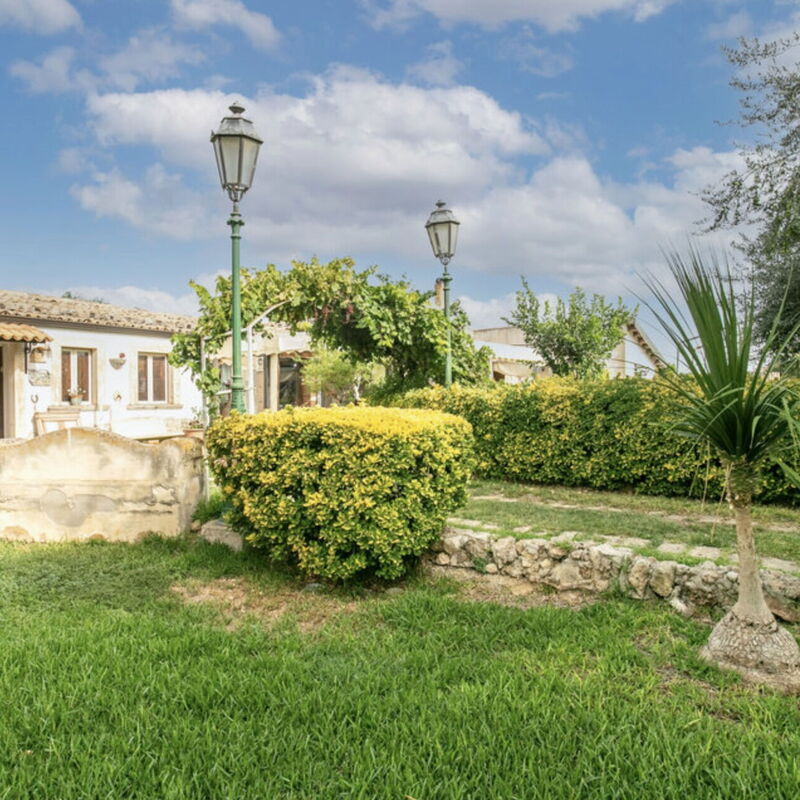 Casa Dafne: Autunno, Entrata Principale, Estate, Giardino, Primavera