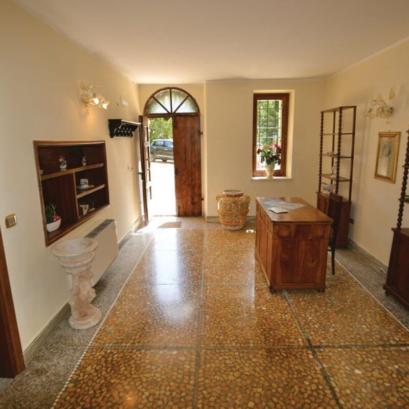 Villa Santa Chiara: Frühling, Haupteingang, Herbst, Sommer