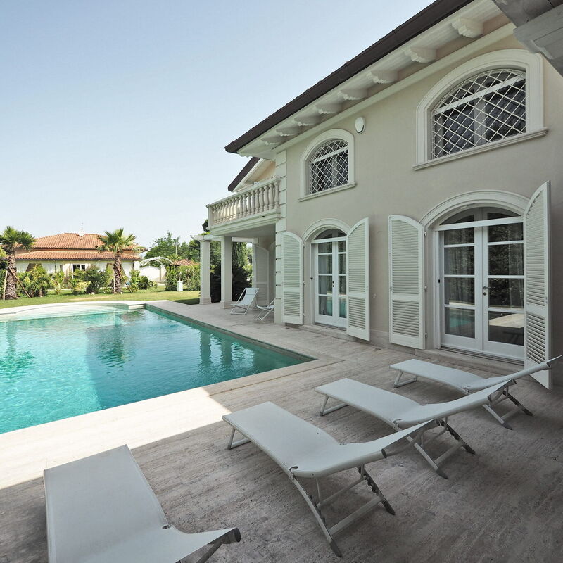 The Pool Villa in Forte dei Marmi: Balkon / Terrasse / Patio, Frühling, Garten, Herbst, Schwimmbad, Sommer