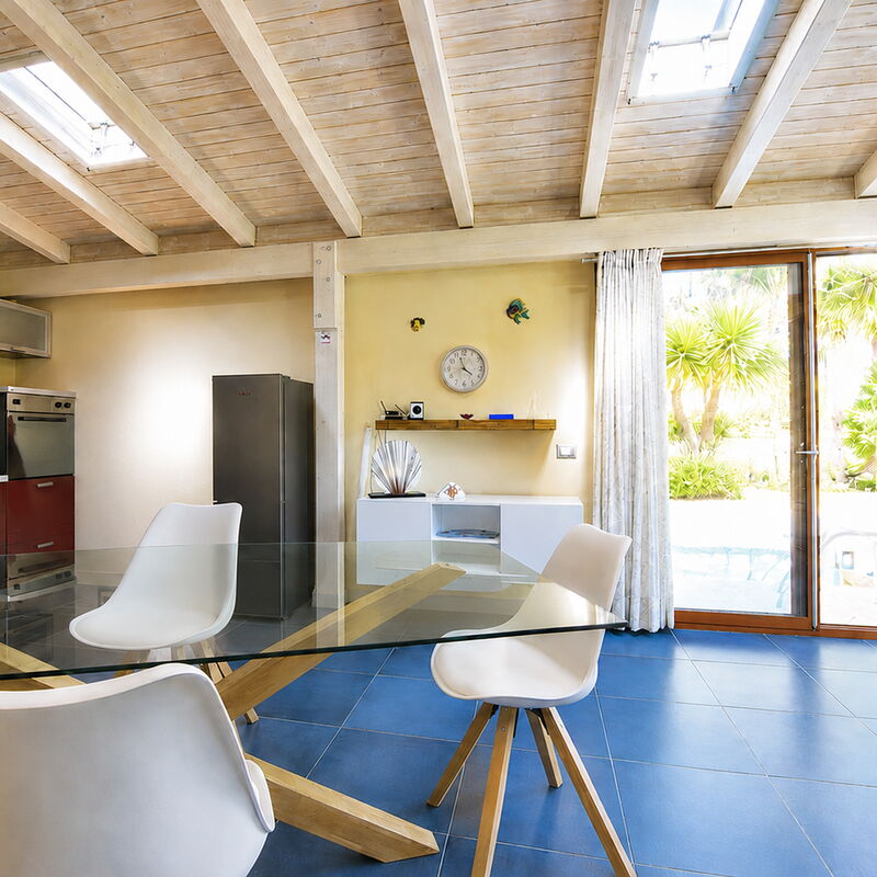 Villa Cristiana: Autumn, Kitchen, Living Room, Spring, Summer