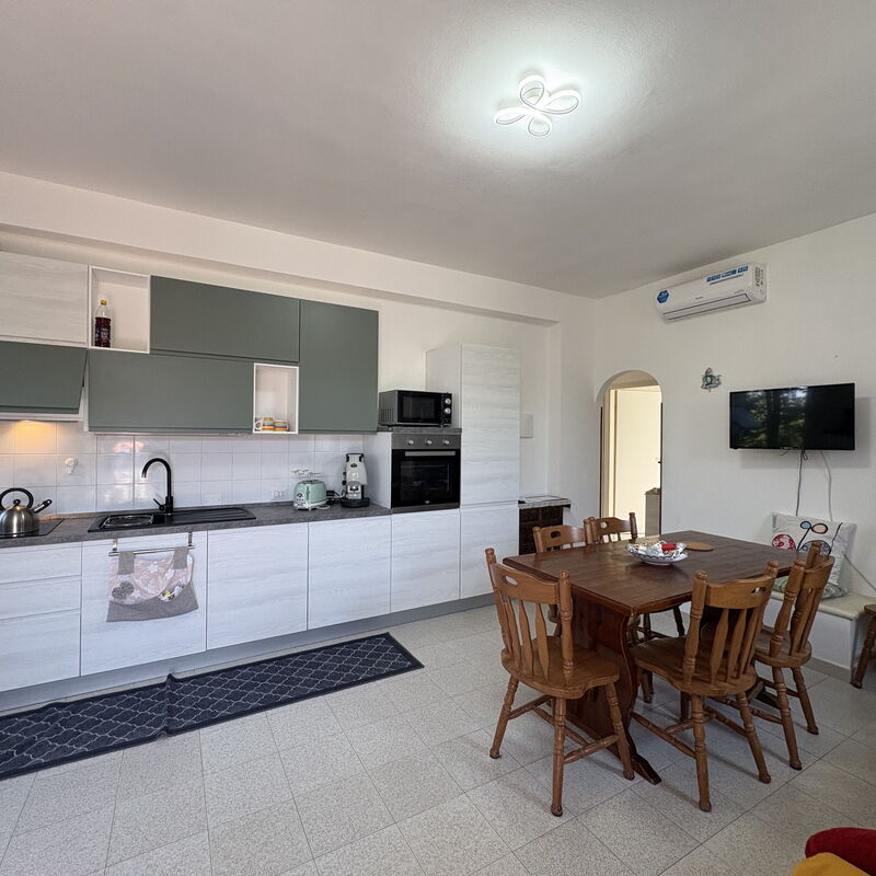 La Casa dei Melograni: Autumn, Kitchen, Spring, Summer