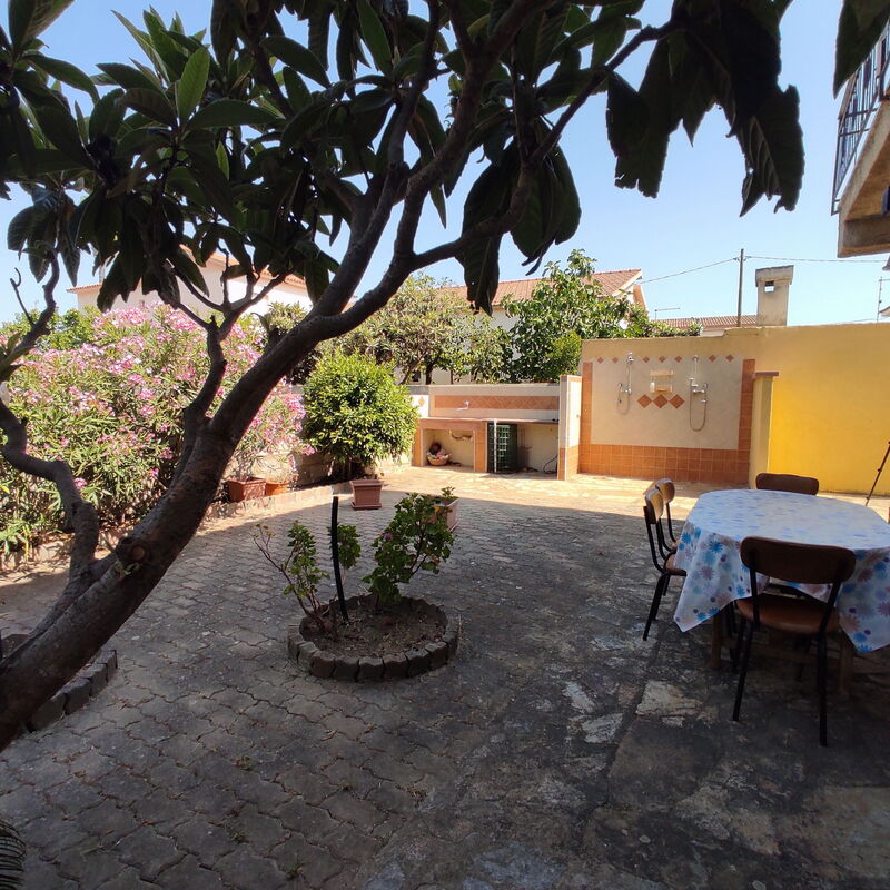 Casa Bianca, Budoni: Autunno, Balcone / Terrazza / Patio, Estate, Giardino, Primavera