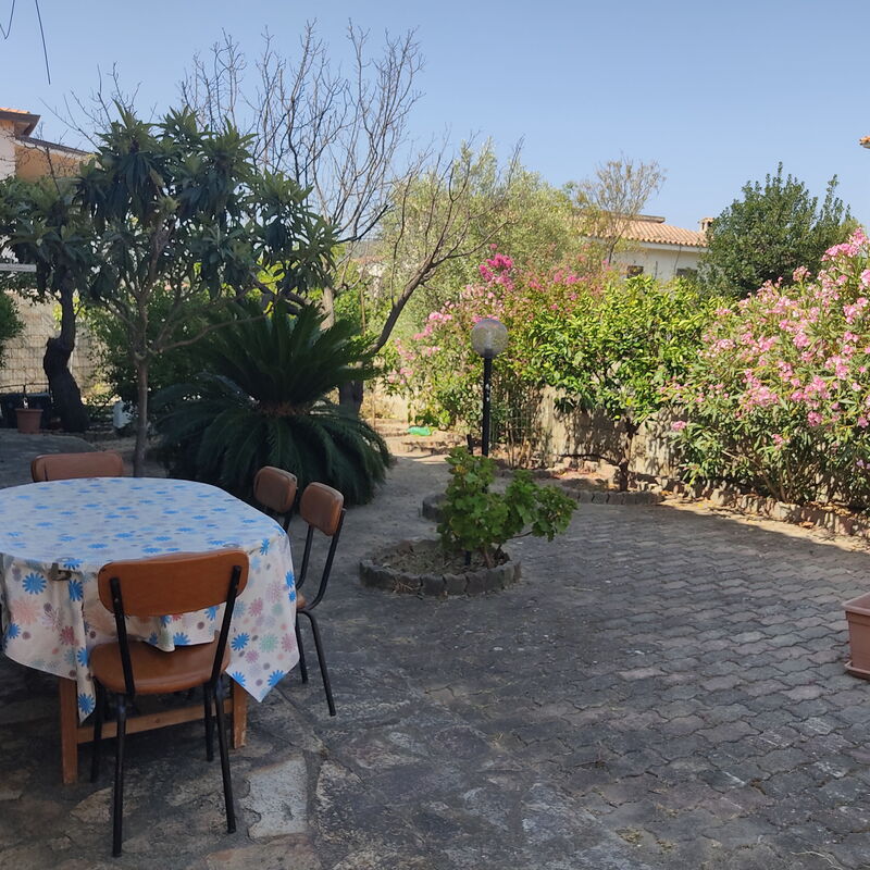 Casa Bianca, Budoni: Autunno, Estate, Giardino, Primavera