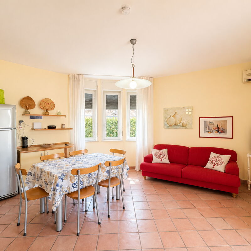 Villa Sandra: Blagovaonica, Dnevna soba, Jesen, Ljeto, Proljeće