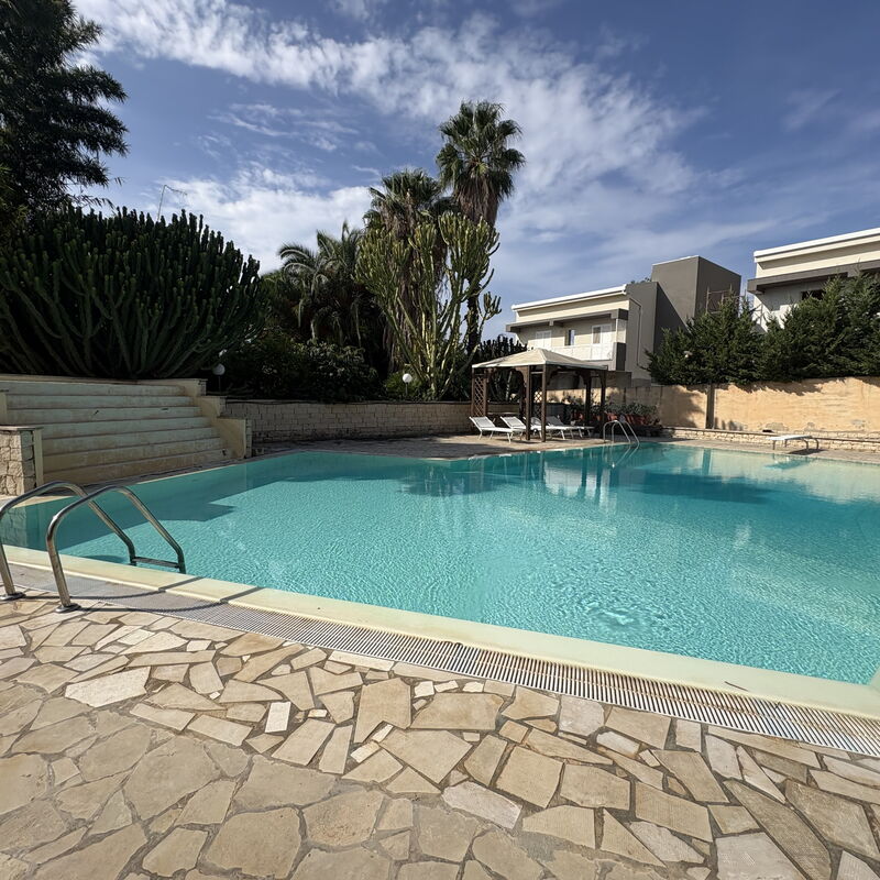 Villa le Palme, Marina di Ragusa: Automne, bassin, Été, Jardin, Printemps