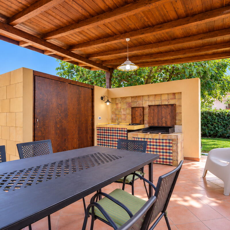 Villa Carrubo: Autumn, Balcony / Terrace / Patio, Garden, Spring, Summer