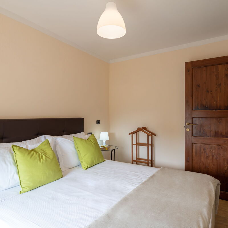 Pulciano Apartments: Autumn, Bedroom, Spring, Summer