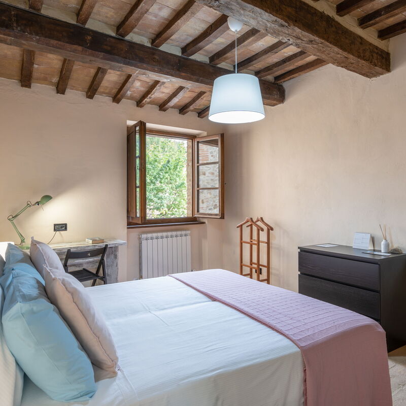Pulciano Apartments: Autumn, Bedroom, Spring, Summer
