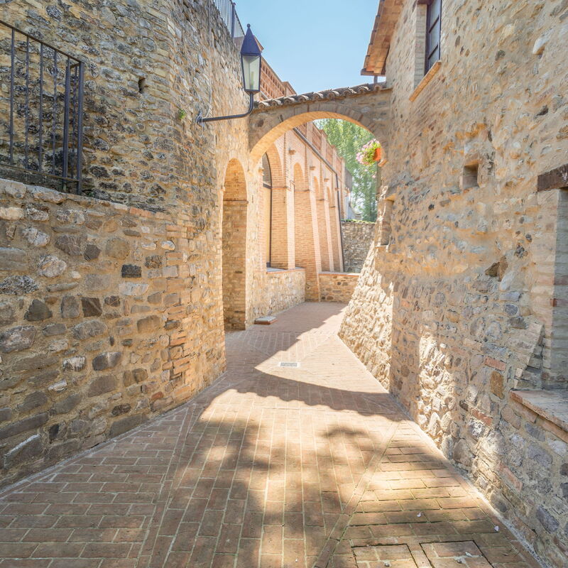 Pulciano Apartments: Autumn, Building Exterior, Spring, Summer