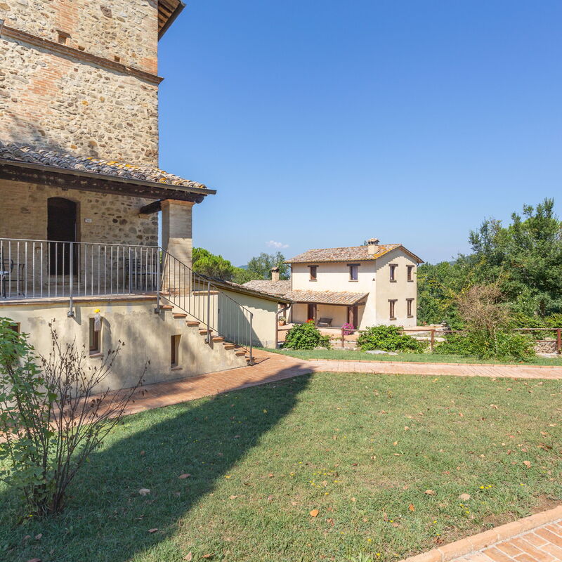 Pulciano Apartments: Autumn, Building Exterior, Spring, Summer