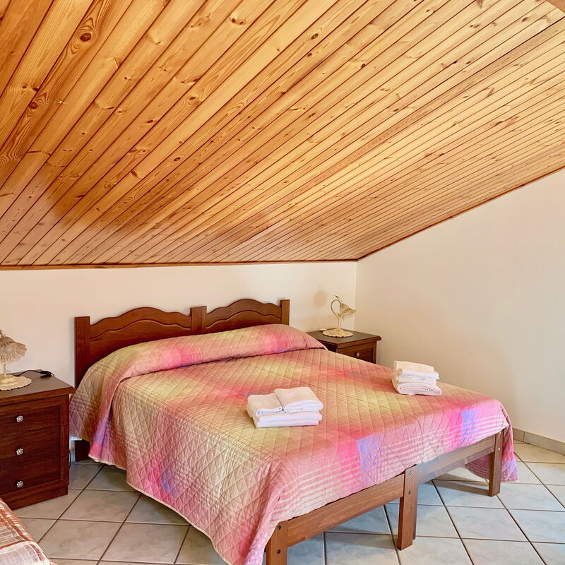 Villa Le Palme: villa-le-palme-trecastagni-catania-villa-bedroom