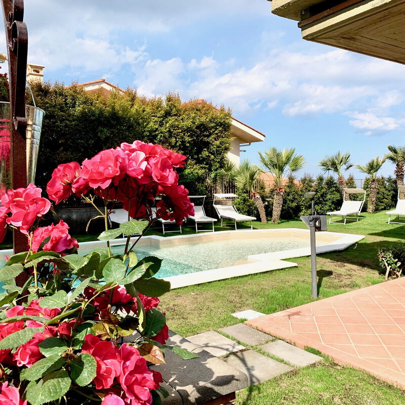 Villa Le Palme: villa-le-palme-trecastagni-catania-villa-pool