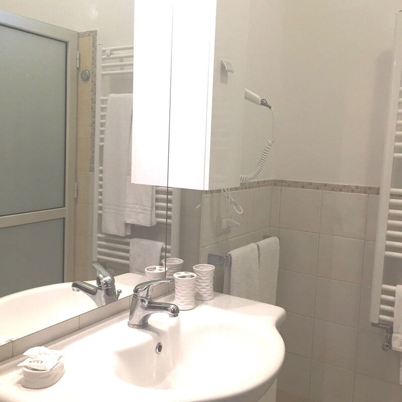 Villa Dei Saponi: villa-dei-saponi-trecastagni-catania-villa-bathroom