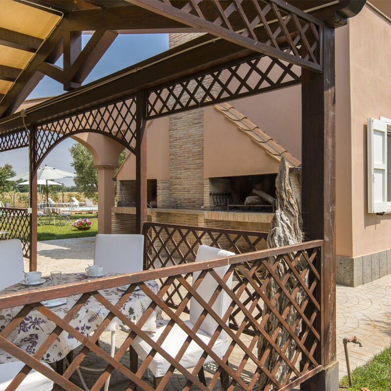 Villa Marina Velca: villa-marina-velca-tarquinia-villa-external